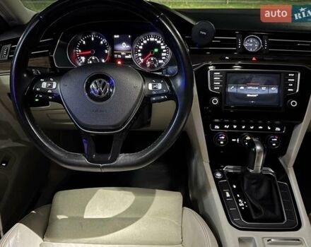 Белый Фольксваген Пассат, объемом двигателя 1.97 л и пробегом 261 тыс. км за 16600 $, фото 14 на Automoto.ua