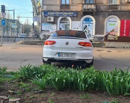 Белый Фольксваген Пассат, объемом двигателя 2 л и пробегом 232 тыс. км за 21000 $, фото 14 на Automoto.ua