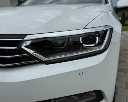 Белый Фольксваген Пассат, объемом двигателя 0 л и пробегом 173 тыс. км за 17999 $, фото 10 на Automoto.ua