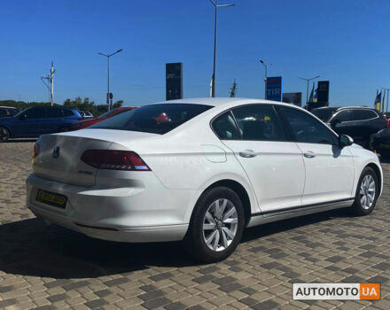Білий Фольксваген Пассат, об'ємом двигуна 1.6 л та пробігом 233 тис. км за 14990 $, фото 1 на Automoto.ua