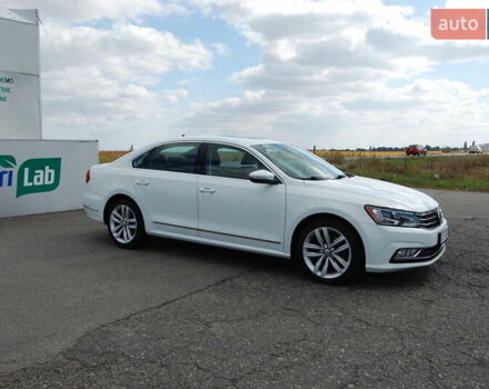 Белый Фольксваген Пассат, объемом двигателя 1.8 л и пробегом 123 тыс. км за 16000 $, фото 27 на Automoto.ua