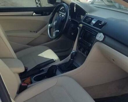 Белый Фольксваген Пассат, объемом двигателя 1.8 л и пробегом 115 тыс. км за 14000 $, фото 4 на Automoto.ua