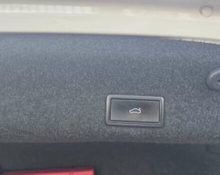 Белый Фольксваген Пассат, объемом двигателя 1.97 л и пробегом 235 тыс. км за 20000 $, фото 10 на Automoto.ua