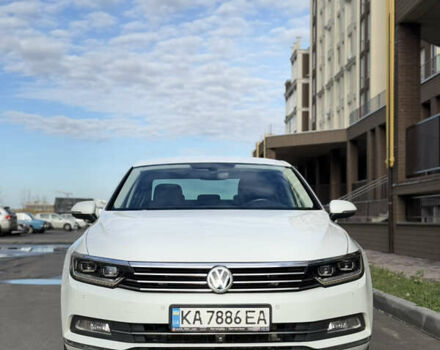 Белый Фольксваген Пассат, объемом двигателя 1.8 л и пробегом 126 тыс. км за 17000 $, фото 3 на Automoto.ua