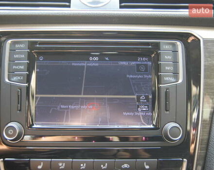 Белый Фольксваген Пассат, объемом двигателя 1.8 л и пробегом 123 тыс. км за 16000 $, фото 122 на Automoto.ua