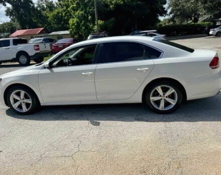 Белый Фольксваген Пассат, объемом двигателя 1.8 л и пробегом 75 тыс. км за 2400 $, фото 3 на Automoto.ua