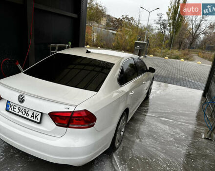 Білий Фольксваген Пассат, об'ємом двигуна 1.97 л та пробігом 239 тис. км за 12300 $, фото 11 на Automoto.ua
