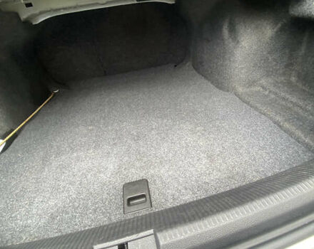 Белый Фольксваген Пассат, объемом двигателя 1.8 л и пробегом 178 тыс. км за 9800 $, фото 12 на Automoto.ua