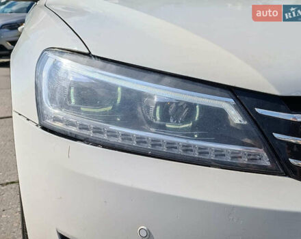 Белый Фольксваген Пассат, объемом двигателя 2 л и пробегом 232 тыс. км за 10990 $, фото 3 на Automoto.ua