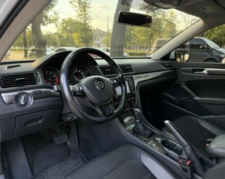 Белый Фольксваген Пассат, объемом двигателя 1.8 л и пробегом 204 тыс. км за 11700 $, фото 13 на Automoto.ua