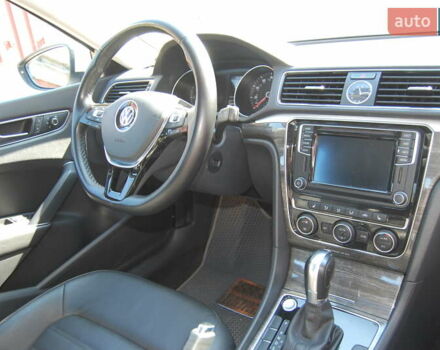 Белый Фольксваген Пассат, объемом двигателя 1.8 л и пробегом 123 тыс. км за 16000 $, фото 107 на Automoto.ua