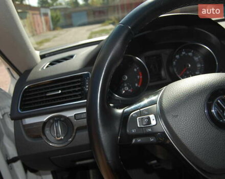 Белый Фольксваген Пассат, объемом двигателя 1.8 л и пробегом 123 тыс. км за 16000 $, фото 53 на Automoto.ua