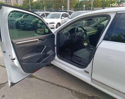 Белый Фольксваген Пассат, объемом двигателя 1.8 л и пробегом 134 тыс. км за 12490 $, фото 18 на Automoto.ua