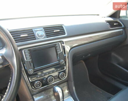 Белый Фольксваген Пассат, объемом двигателя 1.8 л и пробегом 123 тыс. км за 16000 $, фото 54 на Automoto.ua