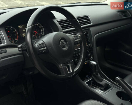 Белый Фольксваген Пассат, объемом двигателя 1.8 л и пробегом 269 тыс. км за 10599 $, фото 9 на Automoto.ua