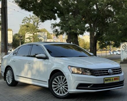 Белый Фольксваген Пассат, объемом двигателя 1.8 л и пробегом 204 тыс. км за 11700 $, фото 5 на Automoto.ua