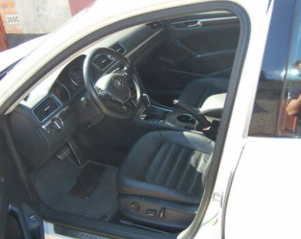 Белый Фольксваген Пассат, объемом двигателя 1.8 л и пробегом 123 тыс. км за 16000 $, фото 45 на Automoto.ua