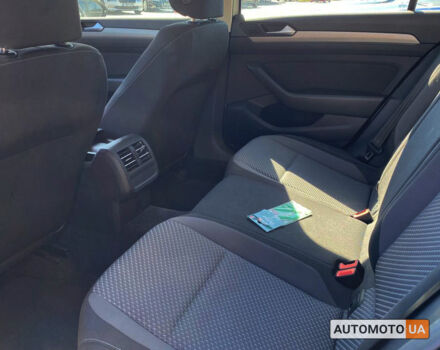 Білий Фольксваген Пассат, об'ємом двигуна 1.6 л та пробігом 233 тис. км за 14990 $, фото 10 на Automoto.ua