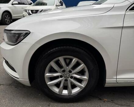 Белый Фольксваген Пассат, объемом двигателя 1.8 л и пробегом 142 тыс. км за 16690 $, фото 11 на Automoto.ua