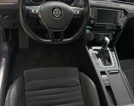 Белый Фольксваген Пассат, объемом двигателя 1.8 л и пробегом 126 тыс. км за 17000 $, фото 12 на Automoto.ua