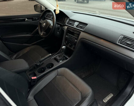 Білий Фольксваген Пассат, об'ємом двигуна 1.8 л та пробігом 179 тис. км за 12300 $, фото 23 на Automoto.ua