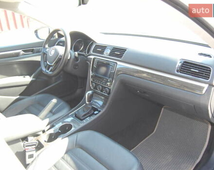 Белый Фольксваген Пассат, объемом двигателя 1.8 л и пробегом 123 тыс. км за 16000 $, фото 104 на Automoto.ua