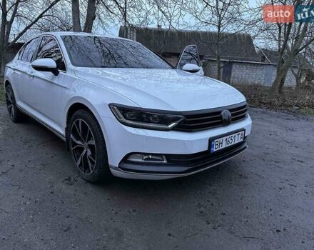 Белый Фольксваген Пассат, объемом двигателя 1.97 л и пробегом 310 тыс. км за 16500 $, фото 6 на Automoto.ua