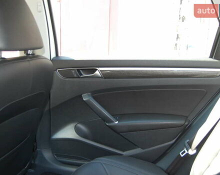 Белый Фольксваген Пассат, объемом двигателя 1.8 л и пробегом 123 тыс. км за 16000 $, фото 65 на Automoto.ua