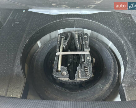 Белый Фольксваген Пассат, объемом двигателя 1.8 л и пробегом 165 тыс. км за 12800 $, фото 11 на Automoto.ua