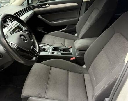 Белый Фольксваген Пассат, объемом двигателя 1.8 л и пробегом 142 тыс. км за 16690 $, фото 28 на Automoto.ua