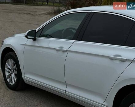 Білий Фольксваген Пассат, об'ємом двигуна 1.8 л та пробігом 147 тис. км за 12700 $, фото 7 на Automoto.ua