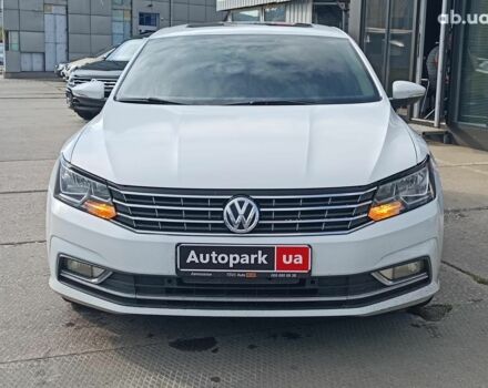 Белый Фольксваген Пассат, объемом двигателя 1.8 л и пробегом 134 тыс. км за 12490 $, фото 2 на Automoto.ua