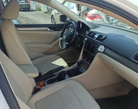 Белый Фольксваген Пассат, объемом двигателя 1.8 л и пробегом 115 тыс. км за 14000 $, фото 11 на Automoto.ua