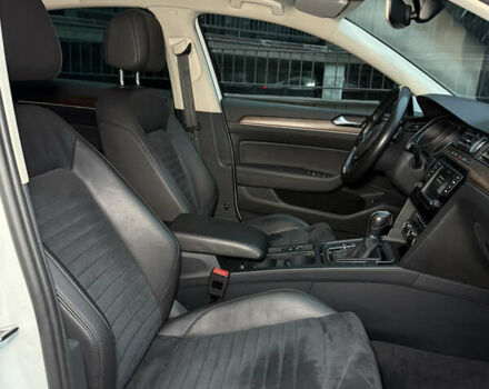 Белый Фольксваген Пассат, объемом двигателя 1.8 л и пробегом 130 тыс. км за 16900 $, фото 20 на Automoto.ua