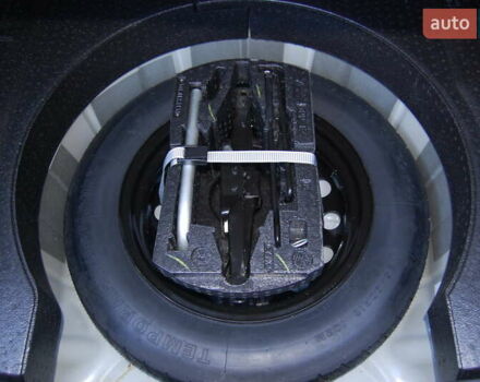 Белый Фольксваген Пассат, объемом двигателя 1.8 л и пробегом 123 тыс. км за 16000 $, фото 121 на Automoto.ua