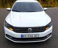 Белый Фольксваген Пассат, объемом двигателя 1.8 л и пробегом 245 тыс. км за 11700 $, фото 4 на Automoto.ua
