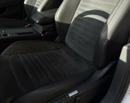 Белый Фольксваген Пассат, объемом двигателя 1.8 л и пробегом 126 тыс. км за 17000 $, фото 23 на Automoto.ua