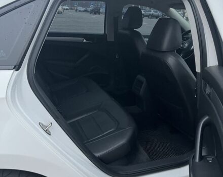 Белый Фольксваген Пассат, объемом двигателя 1.8 л и пробегом 158 тыс. км за 10800 $, фото 7 на Automoto.ua