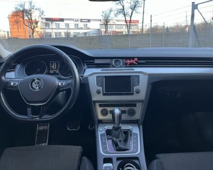 Білий Фольксваген Пассат, об'ємом двигуна 2 л та пробігом 269 тис. км за 14900 $, фото 15 на Automoto.ua