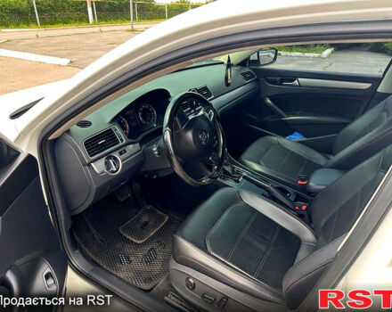 Белый Фольксваген Пассат, объемом двигателя 1.8 л и пробегом 94 тыс. км за 13000 $, фото 7 на Automoto.ua