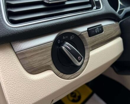 Білий Фольксваген Пассат, об'ємом двигуна 1.8 л та пробігом 119 тис. км за 14000 $, фото 13 на Automoto.ua