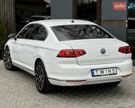 Білий Фольксваген Пассат, об'ємом двигуна 1.4 л та пробігом 248 тис. км за 14500 $, фото 5 на Automoto.ua