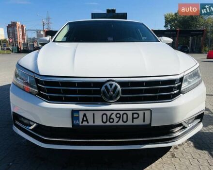 Белый Фольксваген Пассат, объемом двигателя 1.8 л и пробегом 113 тыс. км за 12000 $, фото 2 на Automoto.ua