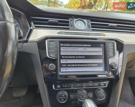 Белый Фольксваген Пассат, объемом двигателя 1.8 л и пробегом 255 тыс. км за 18200 $, фото 22 на Automoto.ua