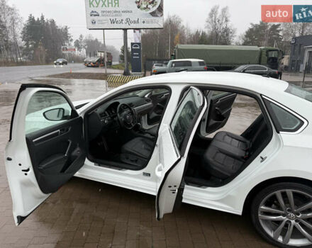 Белый Фольксваген Пассат, объемом двигателя 1.8 л и пробегом 147 тыс. км за 12399 $, фото 28 на Automoto.ua