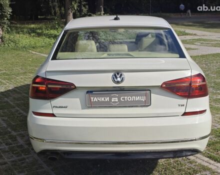 Белый Фольксваген Пассат, объемом двигателя 1.8 л и пробегом 80 тыс. км за 12000 $, фото 5 на Automoto.ua