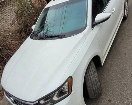 Белый Фольксваген Пассат, объемом двигателя 1.8 л и пробегом 87 тыс. км за 13000 $, фото 7 на Automoto.ua