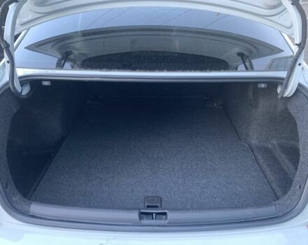 Белый Фольксваген Пассат, объемом двигателя 1.8 л и пробегом 140 тыс. км за 12700 $, фото 3 на Automoto.ua