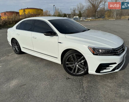 Белый Фольксваген Пассат, объемом двигателя 1.8 л и пробегом 157 тыс. км за 13200 $, фото 6 на Automoto.ua