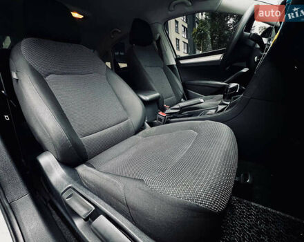 Білий Фольксваген Пассат, об'ємом двигуна 1.8 л та пробігом 214 тис. км за 11700 $, фото 23 на Automoto.ua